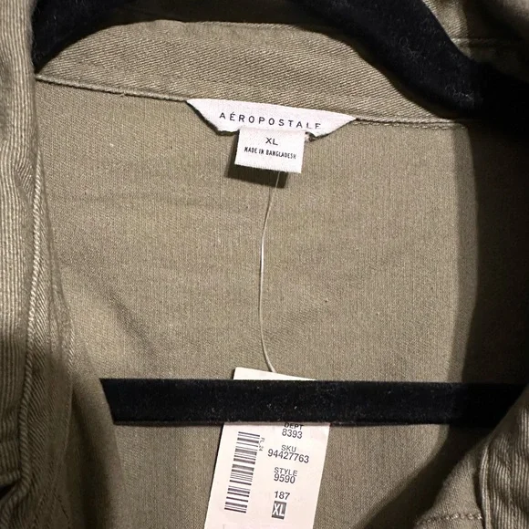 NWT Aeropostale Cropped Olive Green Utility Jacket Shirt 100% cotton - Picture 3 of 7